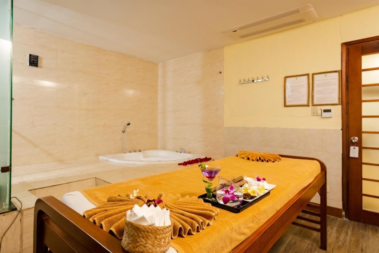 Muong Thanh Grand Ha Long Hotel Exteriör bild