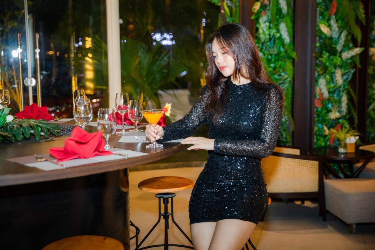 Muong Thanh Grand Ha Long Hotel Exteriör bild