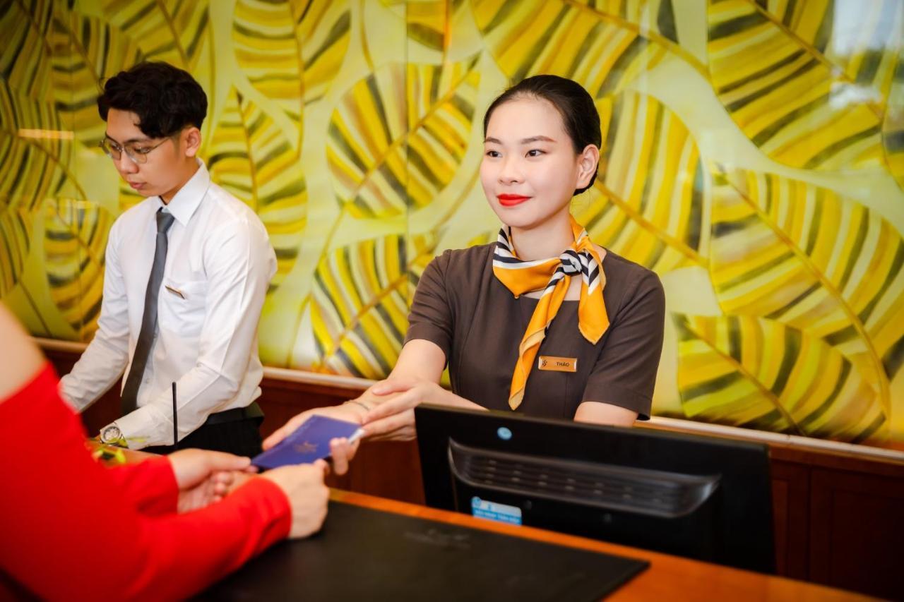 Muong Thanh Grand Ha Long Hotel Exteriör bild