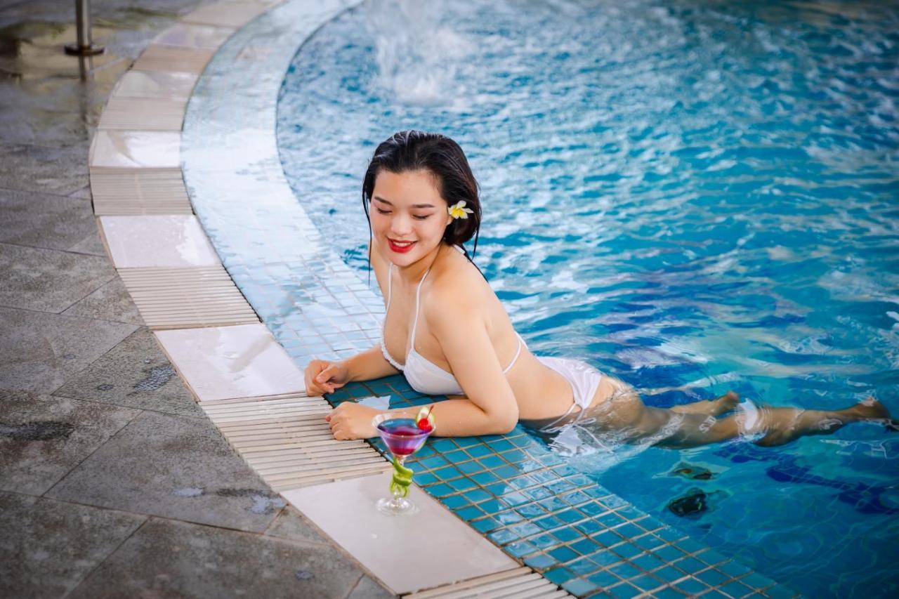 Muong Thanh Grand Ha Long Hotel Exteriör bild