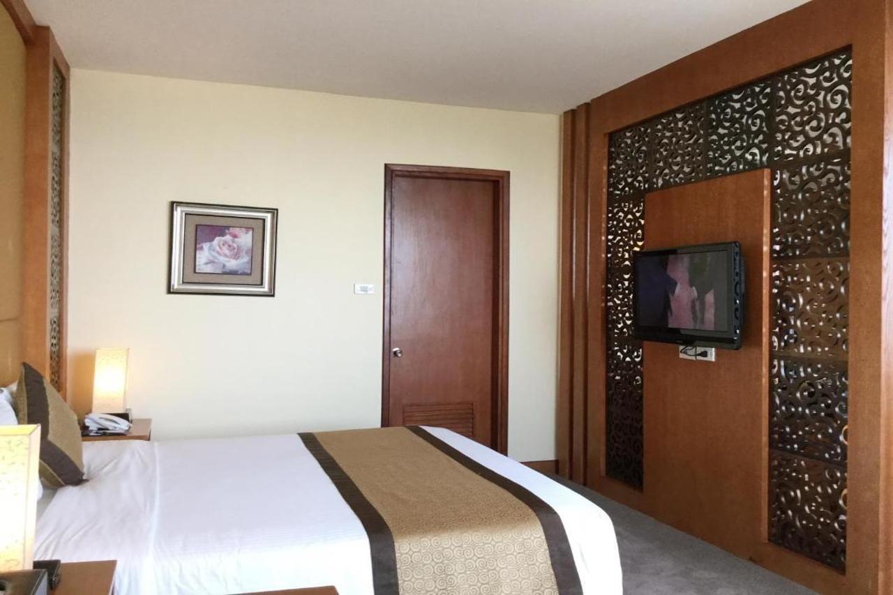 Muong Thanh Grand Ha Long Hotel Exteriör bild