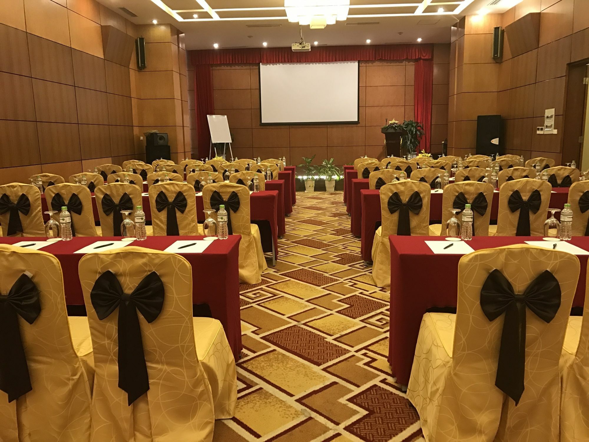 Muong Thanh Grand Ha Long Hotel Exteriör bild